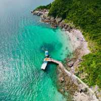 🏝️【西貢半月灣｜香港隱藏版玻璃海！果凍色海水靚到唔捨得走】
