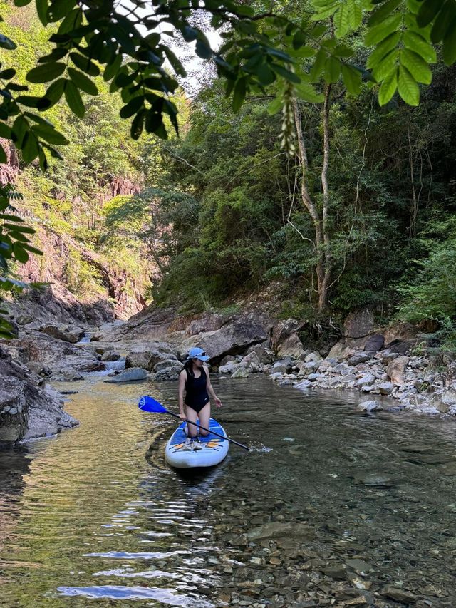 1.5小時直達 浙江台州隱藏嘅露營溯溪地，夏日玩水露營推薦
