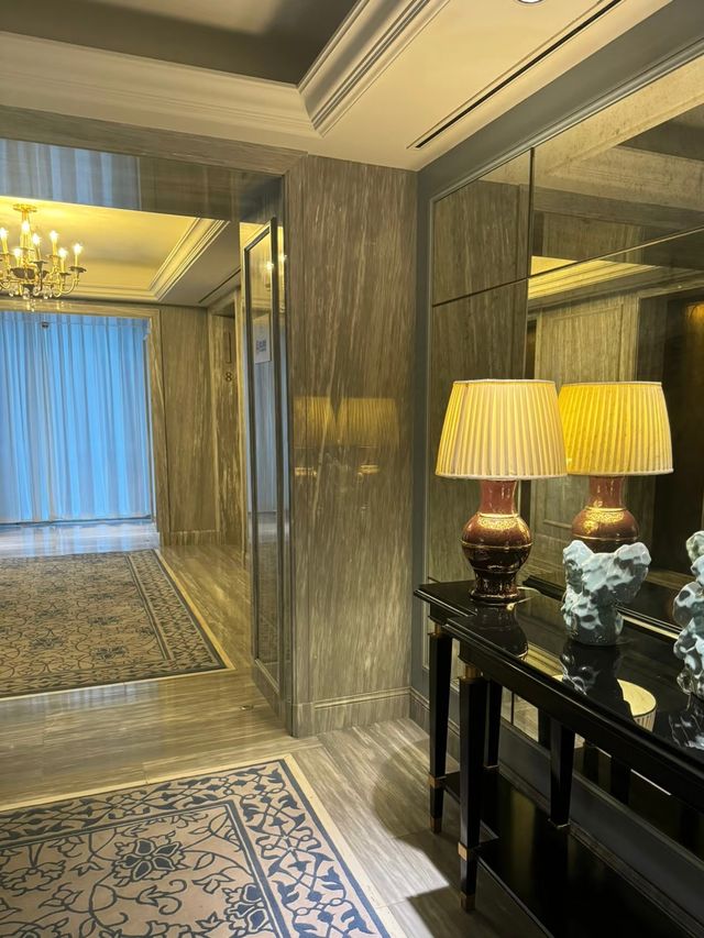 杭州尊藍萬豪酒店入住體驗：江景與品質的交織