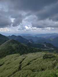 重慶周邊最狂野觀景台！3小時飆到山頂追日落