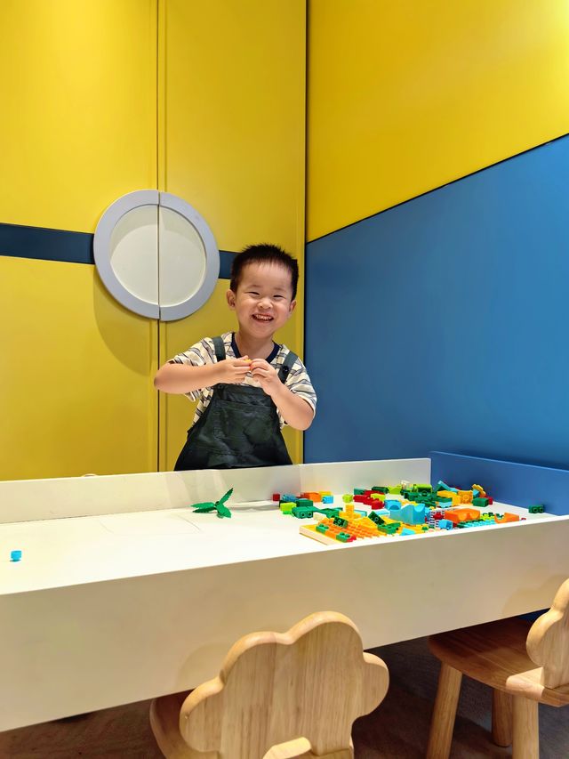帶小朋友住進佢嘅夢想小屋