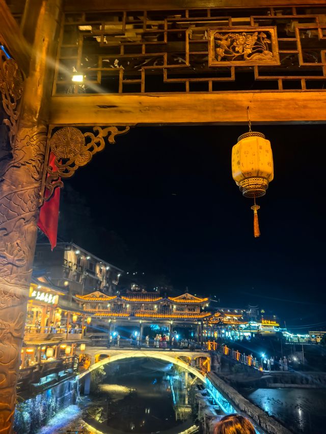 西江千戶苗寨全時段絕美攻略白天夜晚都是頂配美景！