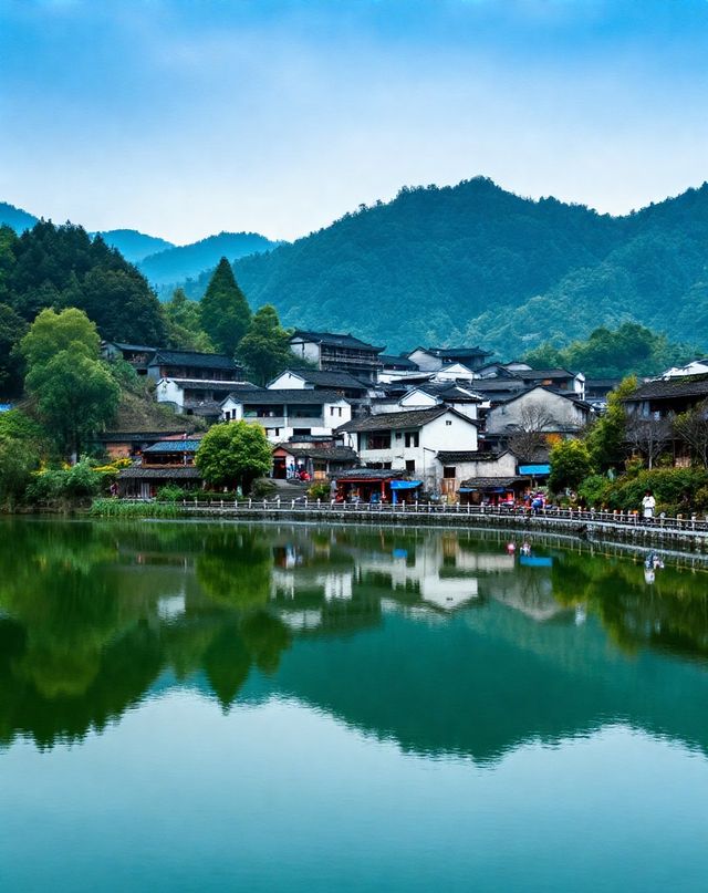 《國家地理》點名的“四川最美村落〞|“小喀納斯〞般的湖光山色