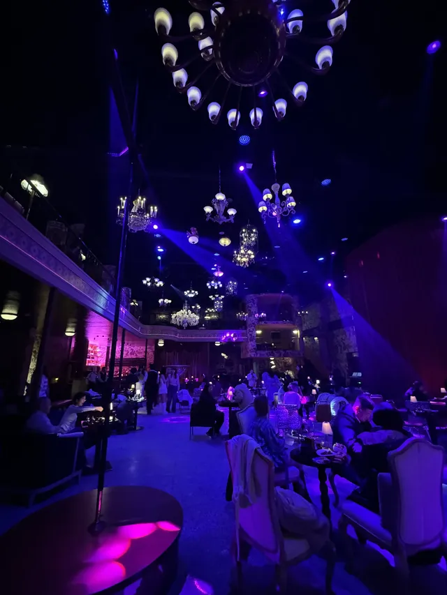 哈爾濱首家!沉浸式戲劇live bar太震撼了… 哈爾濱首家!沉浸式戲劇live bar太震撼了…