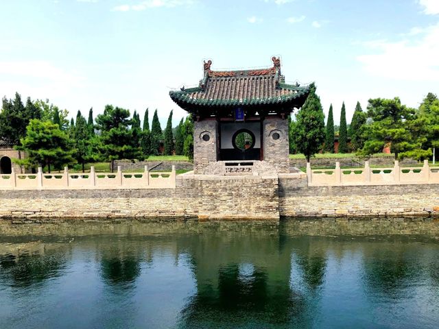 濟瀆廟：與千年水神對話的午後