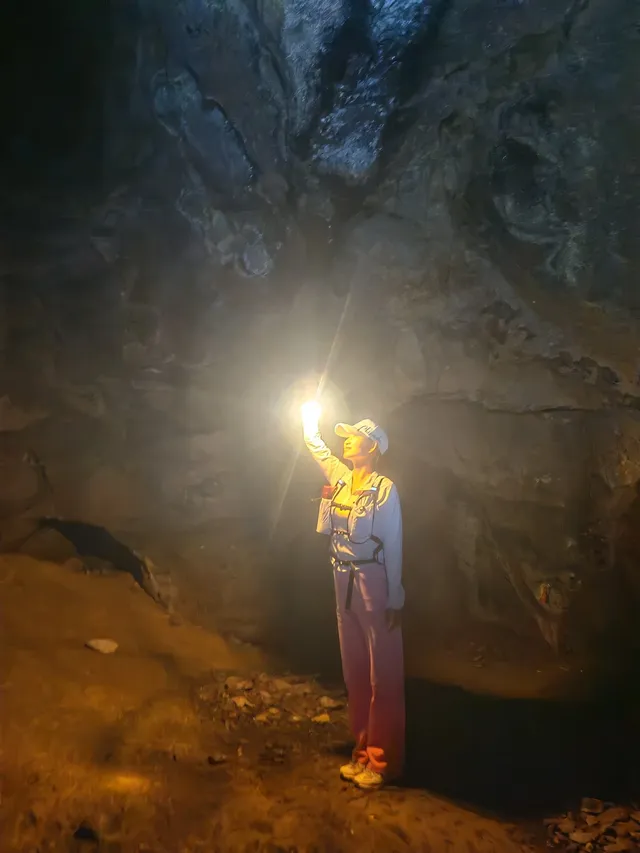 西樵山這個洞穴太好玩了吧!!(三刷) 西樵山這個洞穴太好玩了吧!!(三刷)