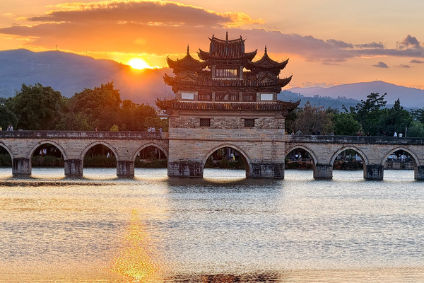 十七孔橋 | Trip.com 建水