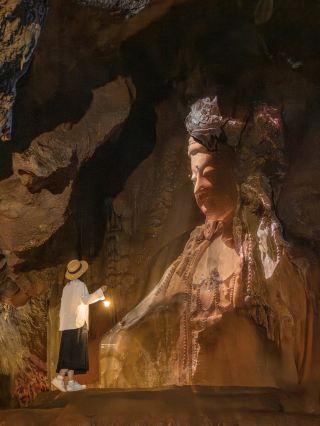 Jingdezhen, Jiangxi, surprisingly hides such a niche and stunning cave