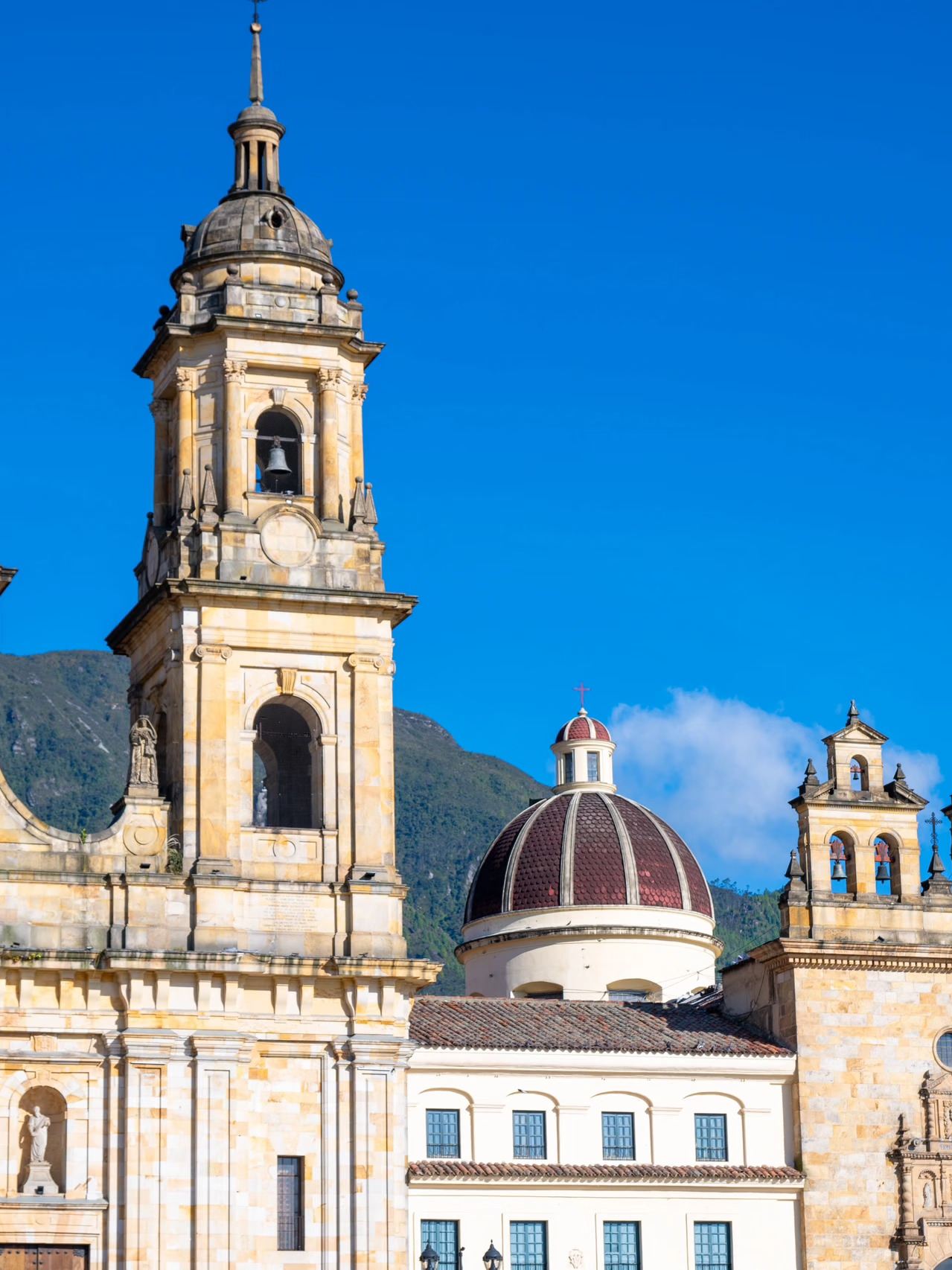 10-day multi-country Colombia tour guide