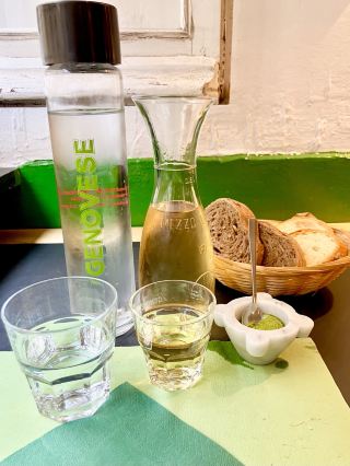 🇮🇹 This Italian Restaurant is Empty at 12, Full by 12:05 – Here's Why
