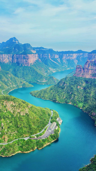A hidden gem in the Taihang Mountains of Huixian! Baoquan's high-gorge lake is like a scene straight out of China National Geographic