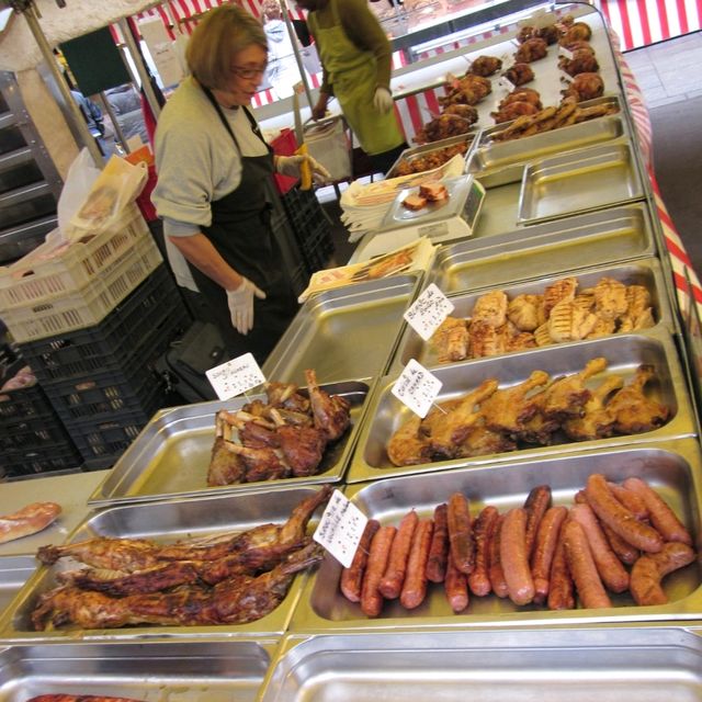 Exploring Marché de la Création Bastille 