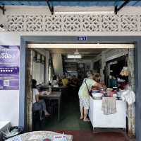 ร้านก๋วยเตี๋ยวเจ๊น้องหน้าซอยวัดโรมัน จันทบุรี🍜