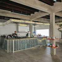 คาเฟ่มินิมอลที่ลำลูกกา  "R HOUSE" 