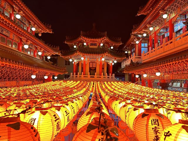 Sanfeng Temple วัดงามยามค่ำคืน
