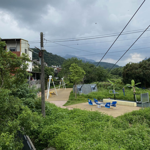 串門子廣場🤖