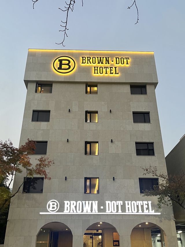 숲속뷰방이 있는 감성숙소