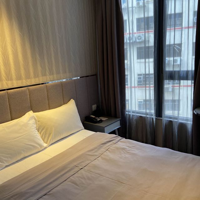 荃灣絲麗酒店🏨