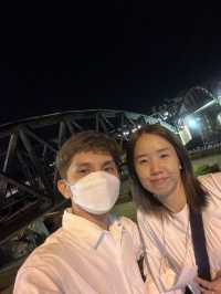 สะพานข้ามแม่น้ำแคว ในยามราตรี