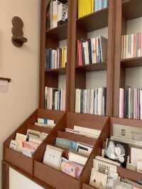 잔잔한 팝송 들으며 책 읽을 수 있는 북카페 | 독립서점 📚 