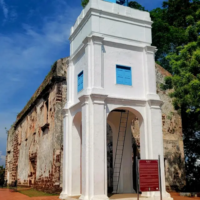 Saint Paul's Hill and the History of St Paul's Church