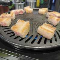 【大阪・東梅田】サムギョプサル食べ放題が2500円から「韓国屋台酒場 韓ラブ 梅田店」