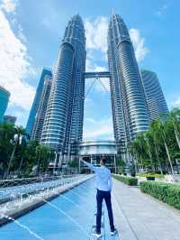 Unite, Malaysia Boleh - Petronas Twin Towers