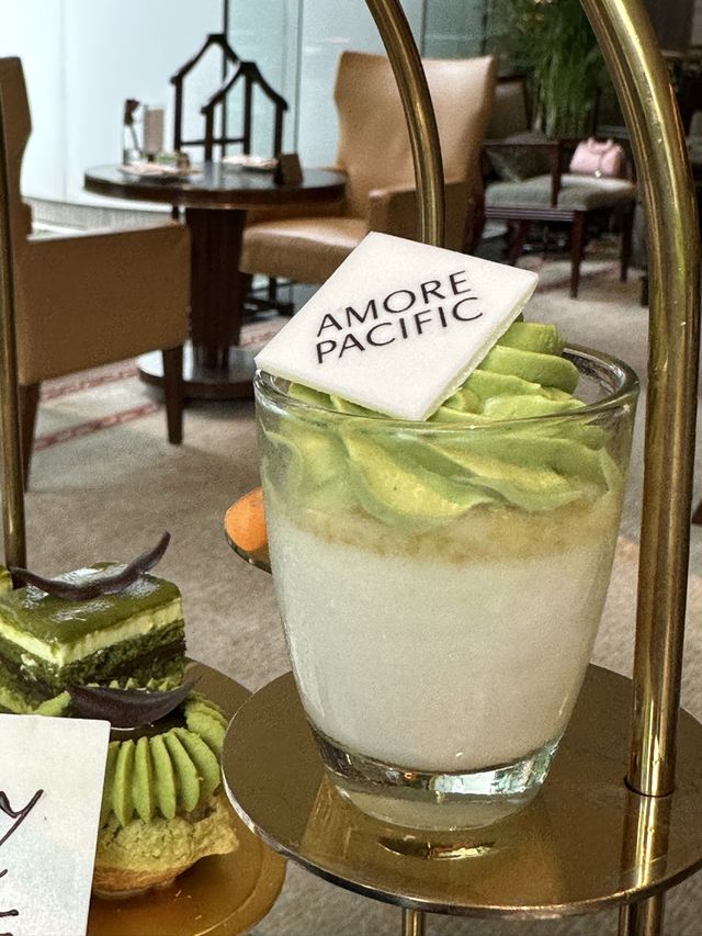 在Conrad Hotel香港港麗酒店為男朋友慶祝生日🎂