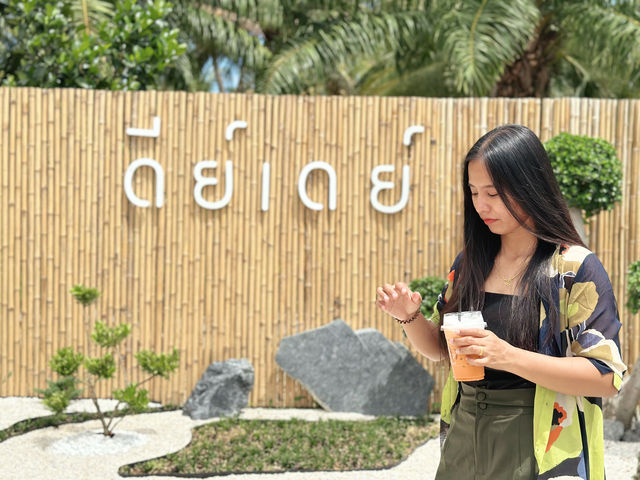 D-Day Cafe ดีย์ เดย์ คาเฟ่ สามร้อยยอด ประจวบ