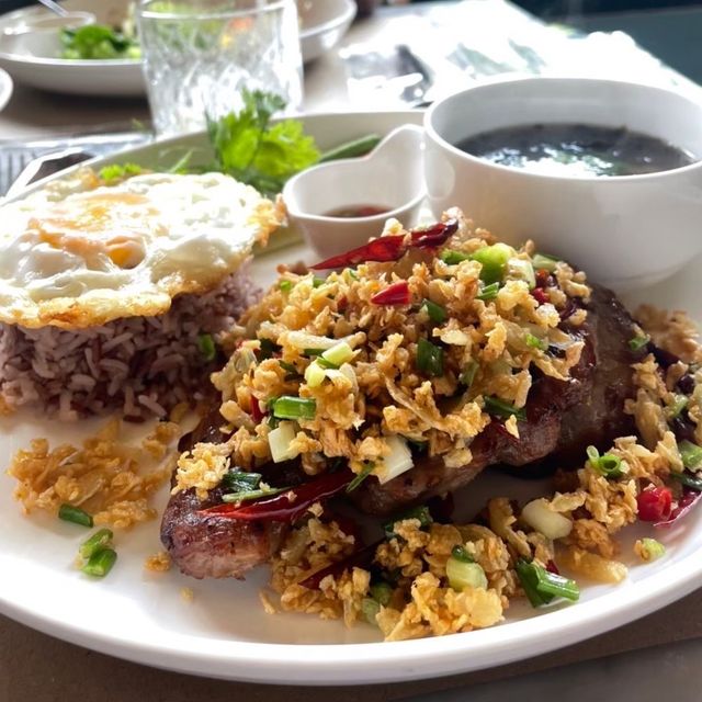 Agalin Garden Room ร้านอาหารคาเฟ่สไตล์อังกฤษ