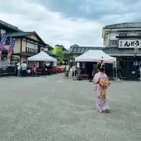 京都のハロウィンはお狐様！英語・中国語・韓国語パンフレットや看板も完備
