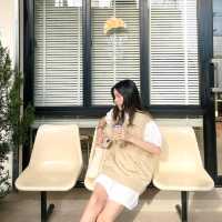 คาเฟ่จรัญเปิดใหม่ Flat Cafe & Space🤍