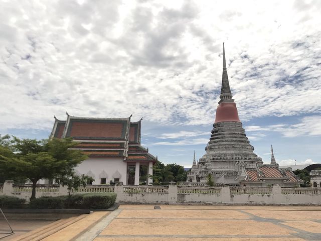 พระสมุทรเจดีย์ ณ ปากน้ำอ่าวไทย