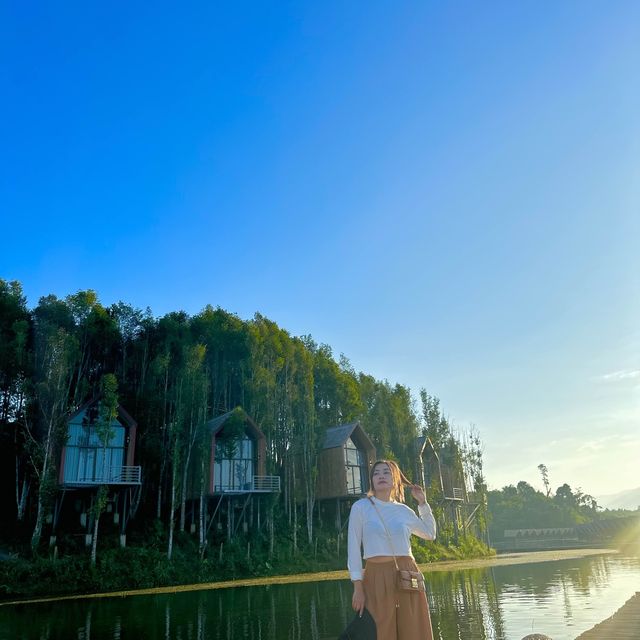 กำเงิน500บาท ก็พักได้แร้วววว @เมืองเฟือง ลาว🇱🇦🇱🇦