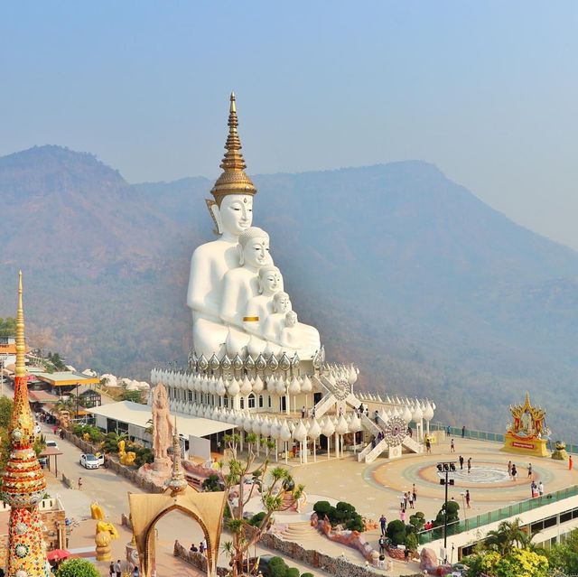 วัดพระธาตุผาซ่อนแก้ว เพชรบูรณ์