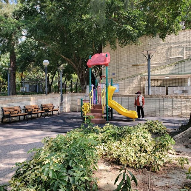 青山灣泳灘