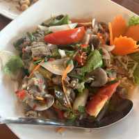 ร้านอาหารเมืองตาก บ้านเพื่อน by อีสานคอฟฟี่