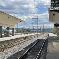 นั่งรถไฟกรีซ จาก athen สู่ เมือง kalambaka