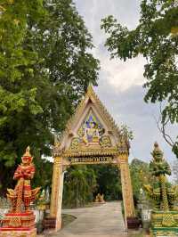 วัดผารังหมีวนาราม (ถ้ำพระนอน)