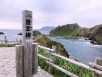北海道　北海道観光　礼文島の外せない観光スポット！スカイ岬の海の青さに感動！