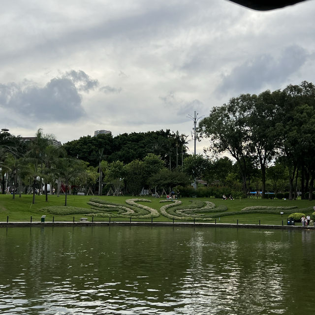 適合一家大細放鬆的濱海公園