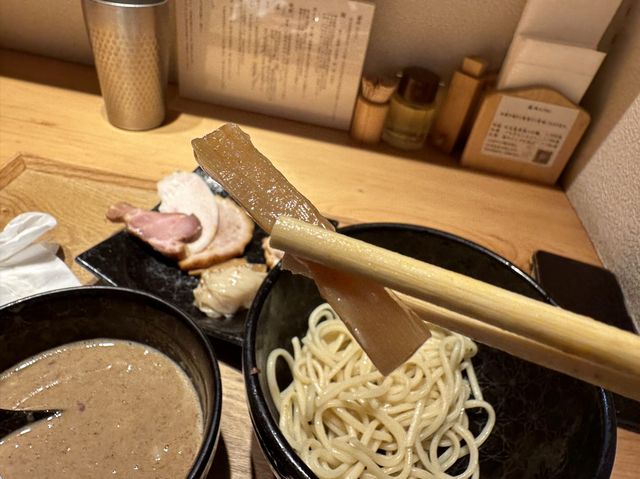 東京｜新橋人氣濃厚豚骨沾麵