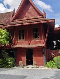 Bangkok's Enchanting Silk Oasis