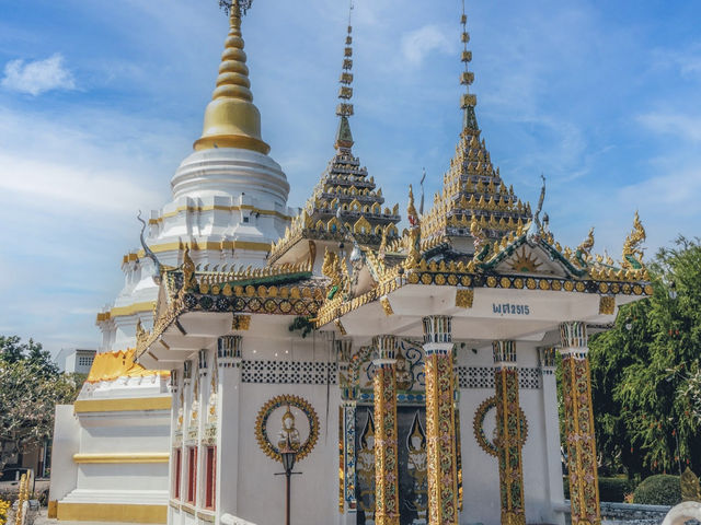 ขอพรความรักที่ “วัดนันตาราม” จ.พะเยา