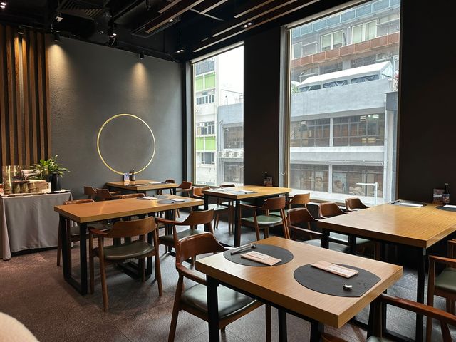 日本師傅親自烹調鐵板燒  A4和牛融化大滿足