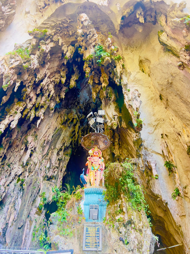 The Beautiful Batu Caves ✨