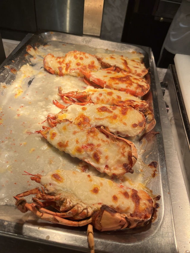 屯門火車主題龍蝦鮑魚海鮮自助餐😍