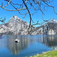 廣州蓮花山風景區：山水畫捲
