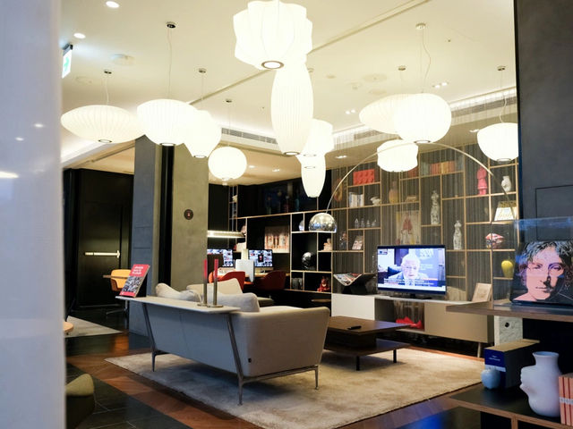 citizenM世民酒店：獨特風格、迷人景觀，適合背包客！