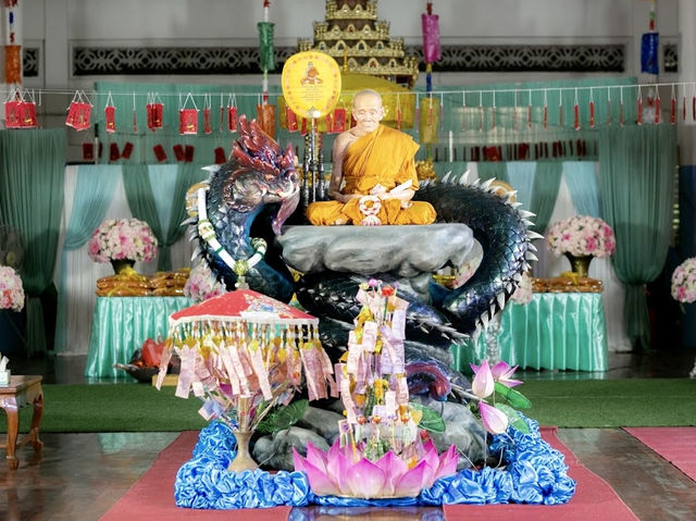 Wat Khao Tham Bunnak 